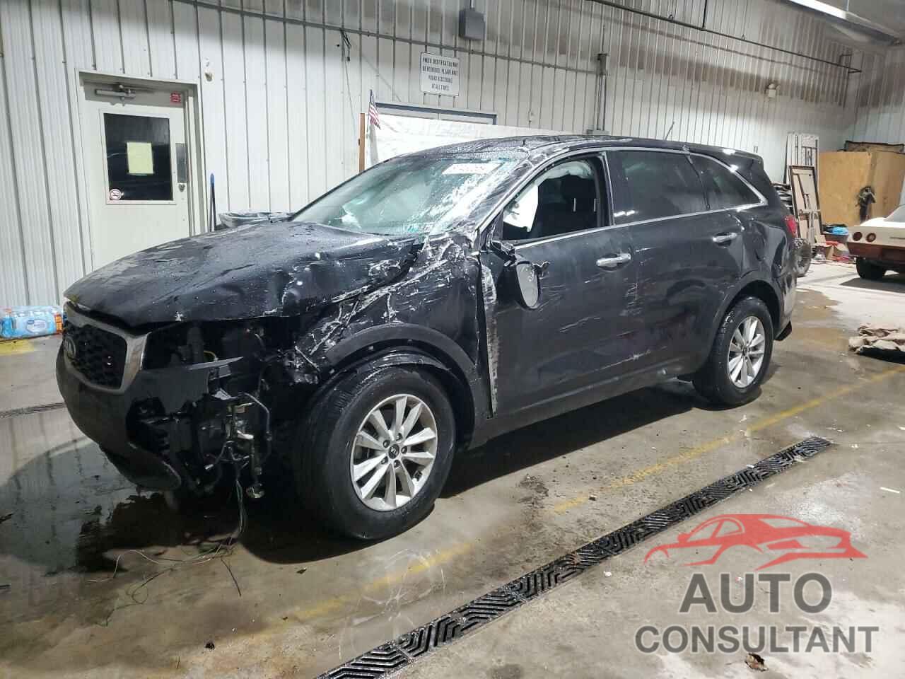 KIA SORENTO 2019 - 5XYPG4A5XKG489659
