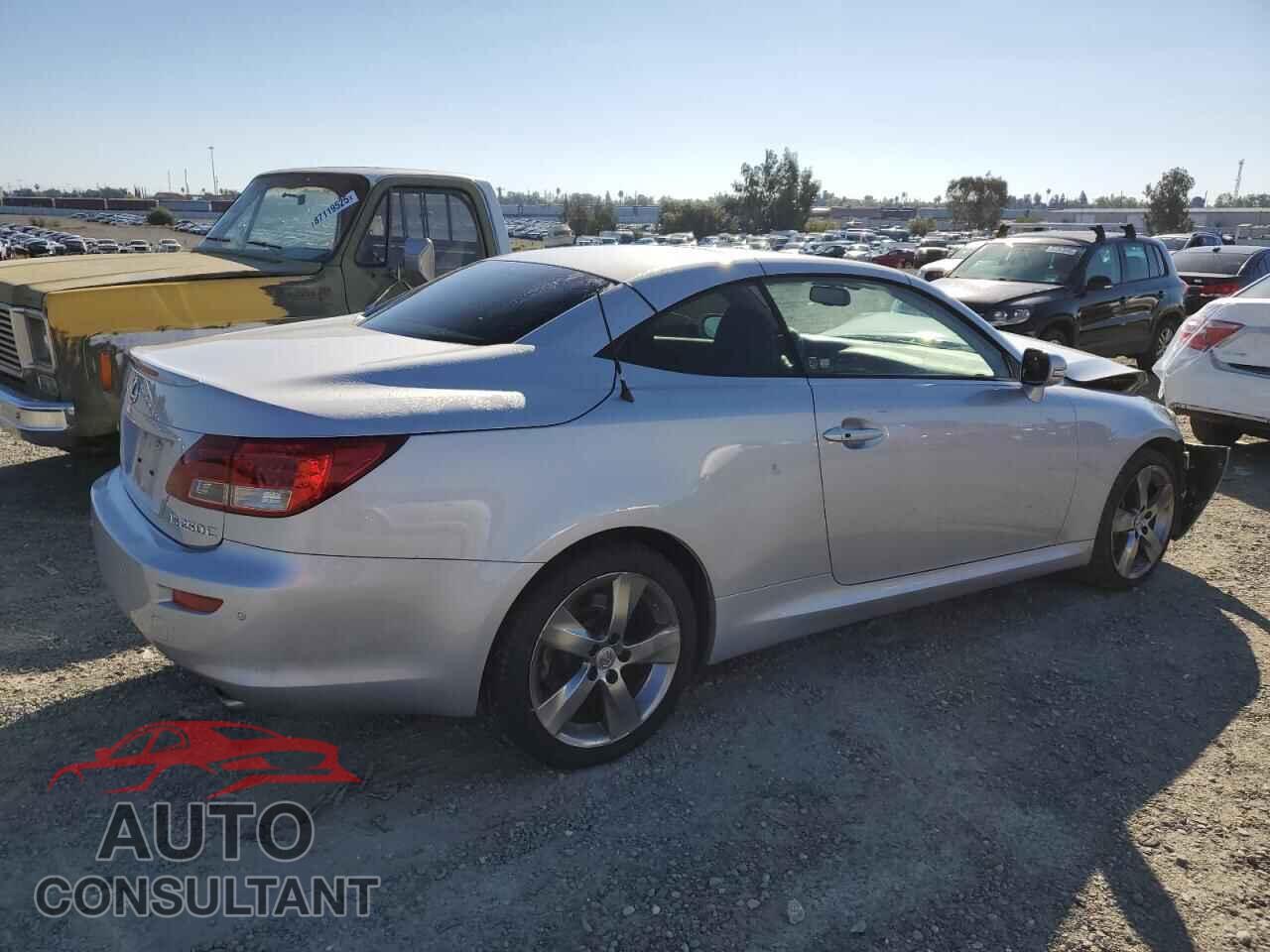 LEXUS IS 2011 - JTHFF2C28B2520647