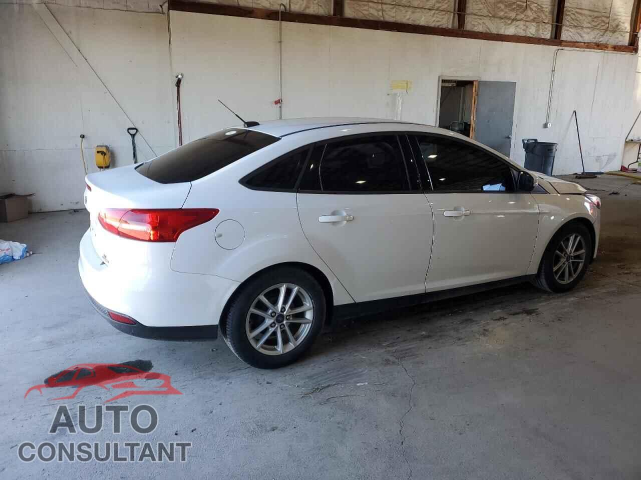 FORD FOCUS 2015 - 1FADP3F29FL312953