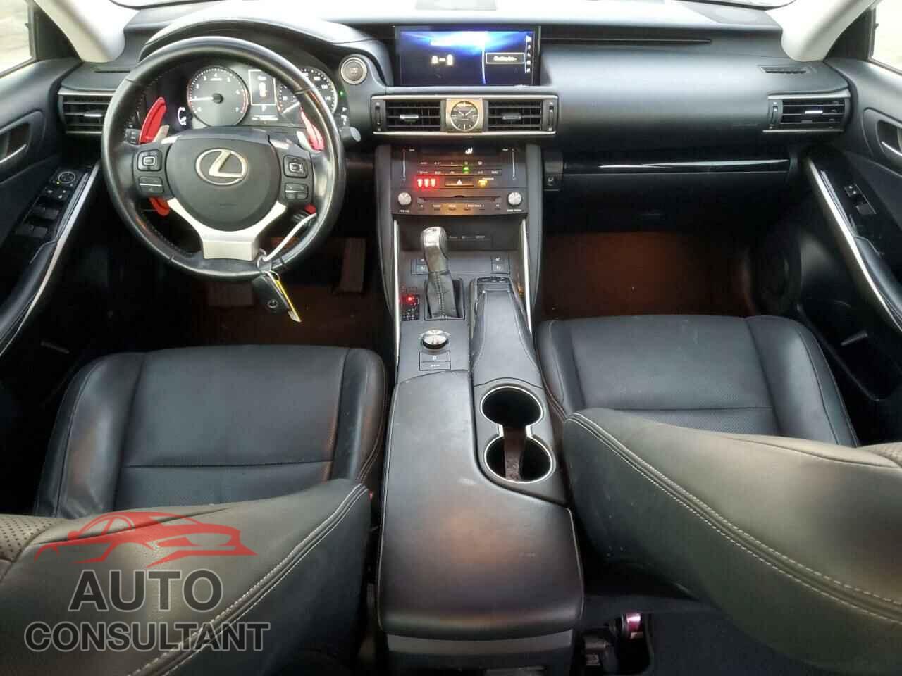 LEXUS IS 2017 - JTHBA1D29H5060542