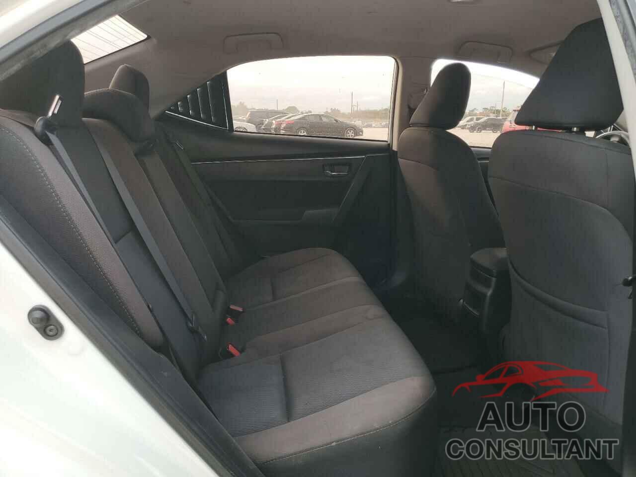 TOYOTA COROLLA 2018 - 2T1BURHE5JC975070