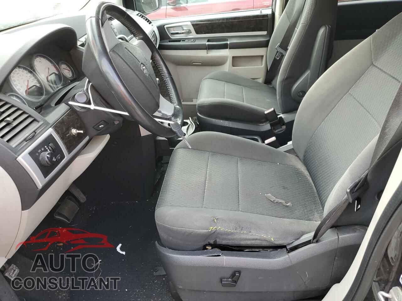 DODGE CARAVAN 2010 - 2D4RN5D12AR239617