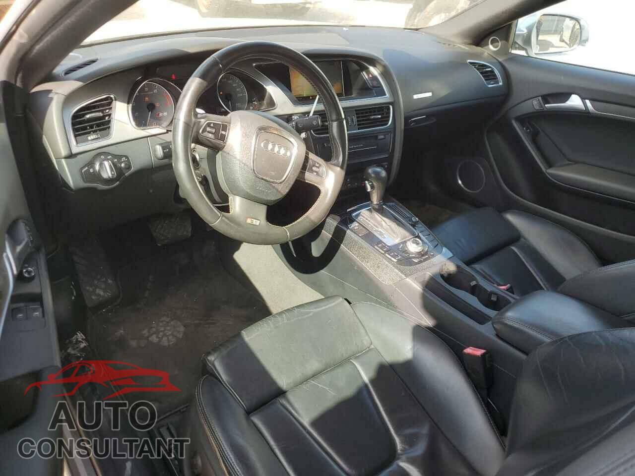 AUDI S5/RS5 2011 - WAUCVAFRXBA048156