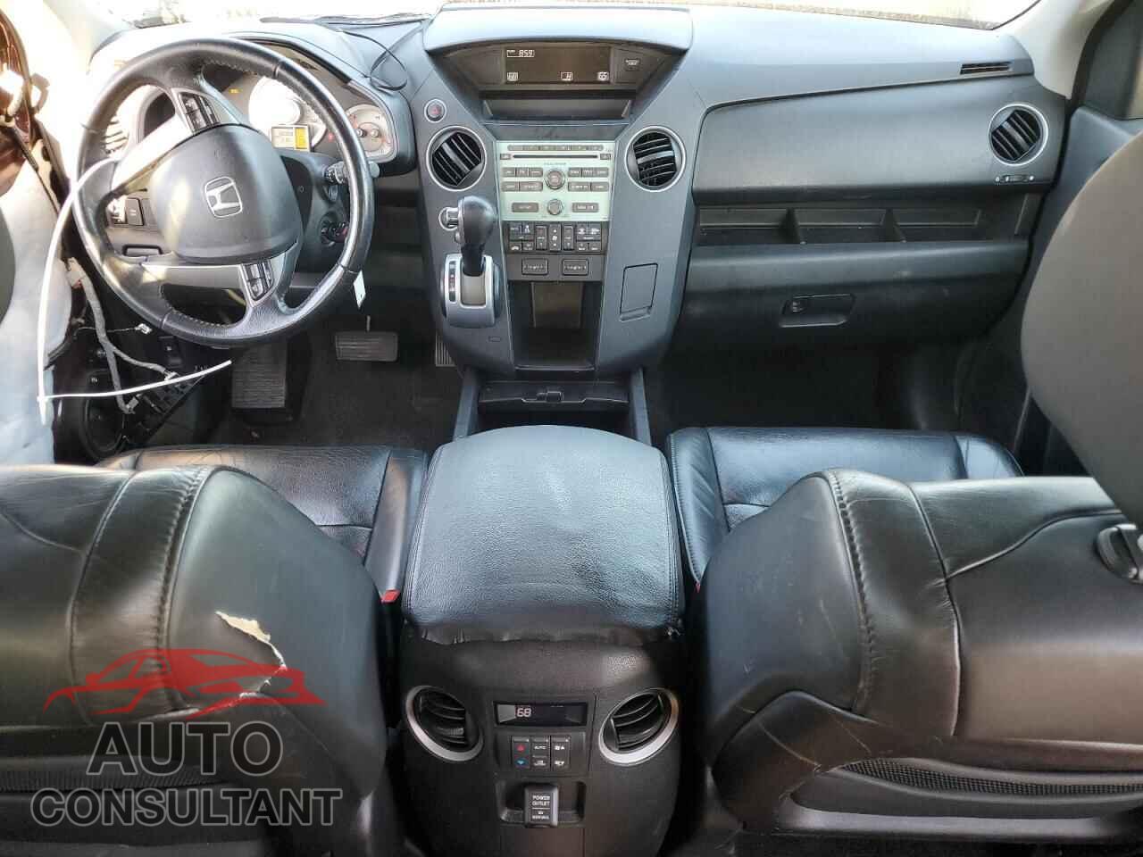 HONDA PILOT 2011 - 5FNYF4H59BB037240