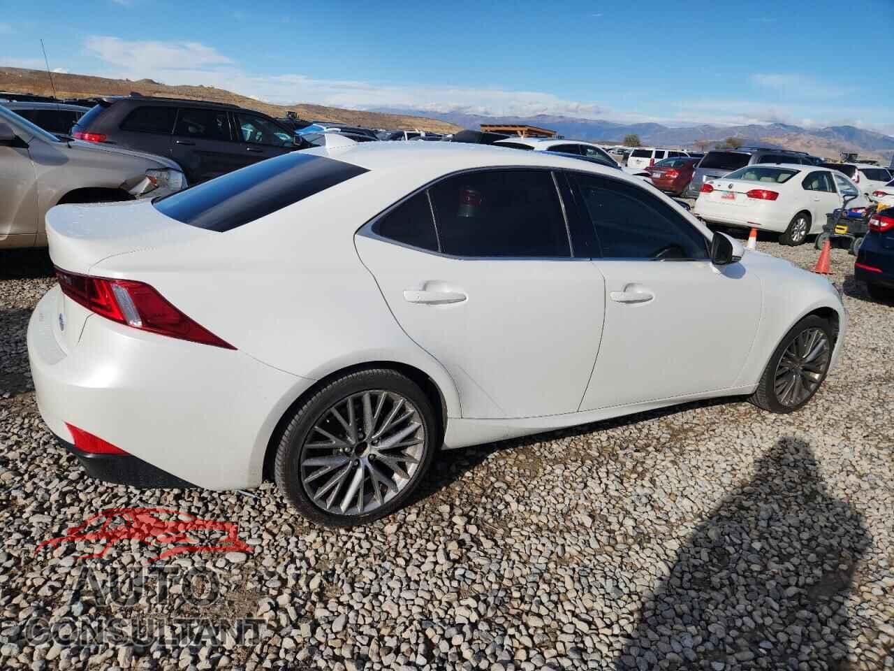 LEXUS IS 2014 - JTHBF1D25E5042262