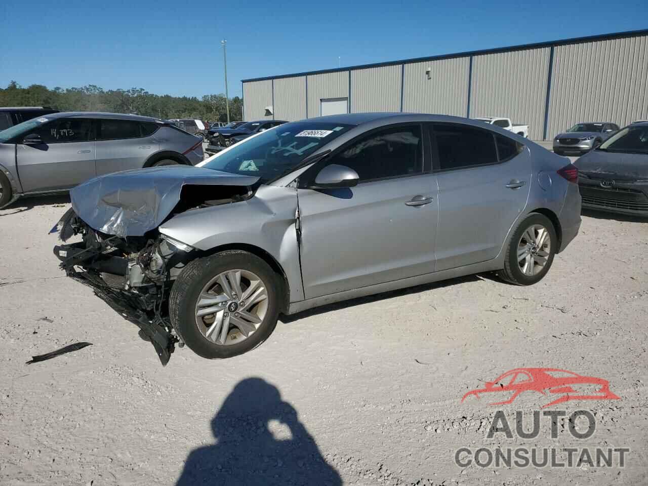 HYUNDAI ELANTRA 2020 - 5NPD84LF4LH558930