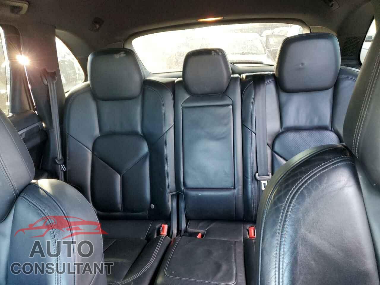 PORSCHE CAYENNE 2011 - WP1AB2A25BLA42917