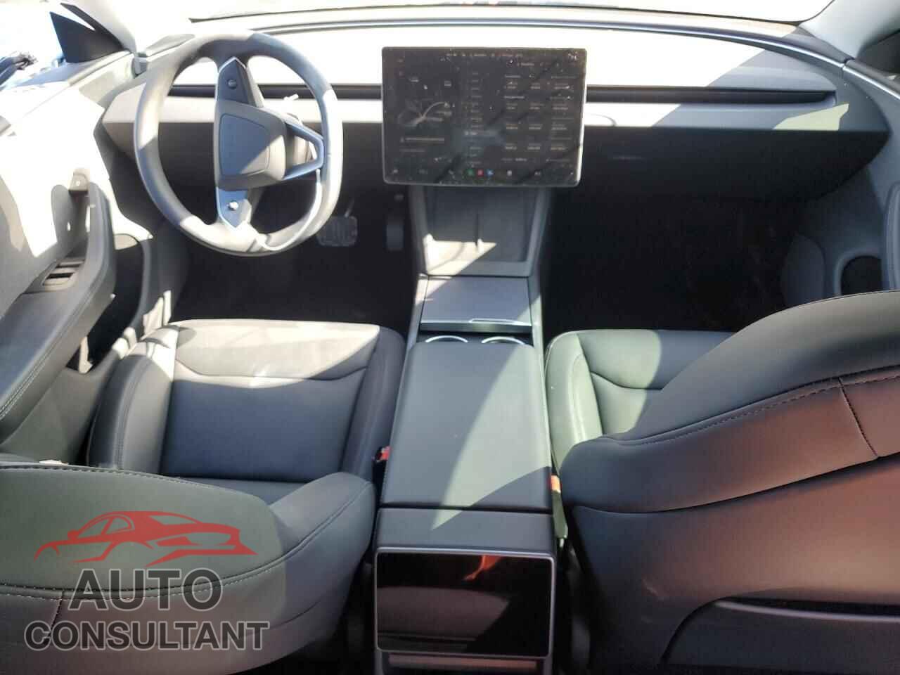TESLA MODEL 3 2025 - 5YJ3E1EA0SF966925