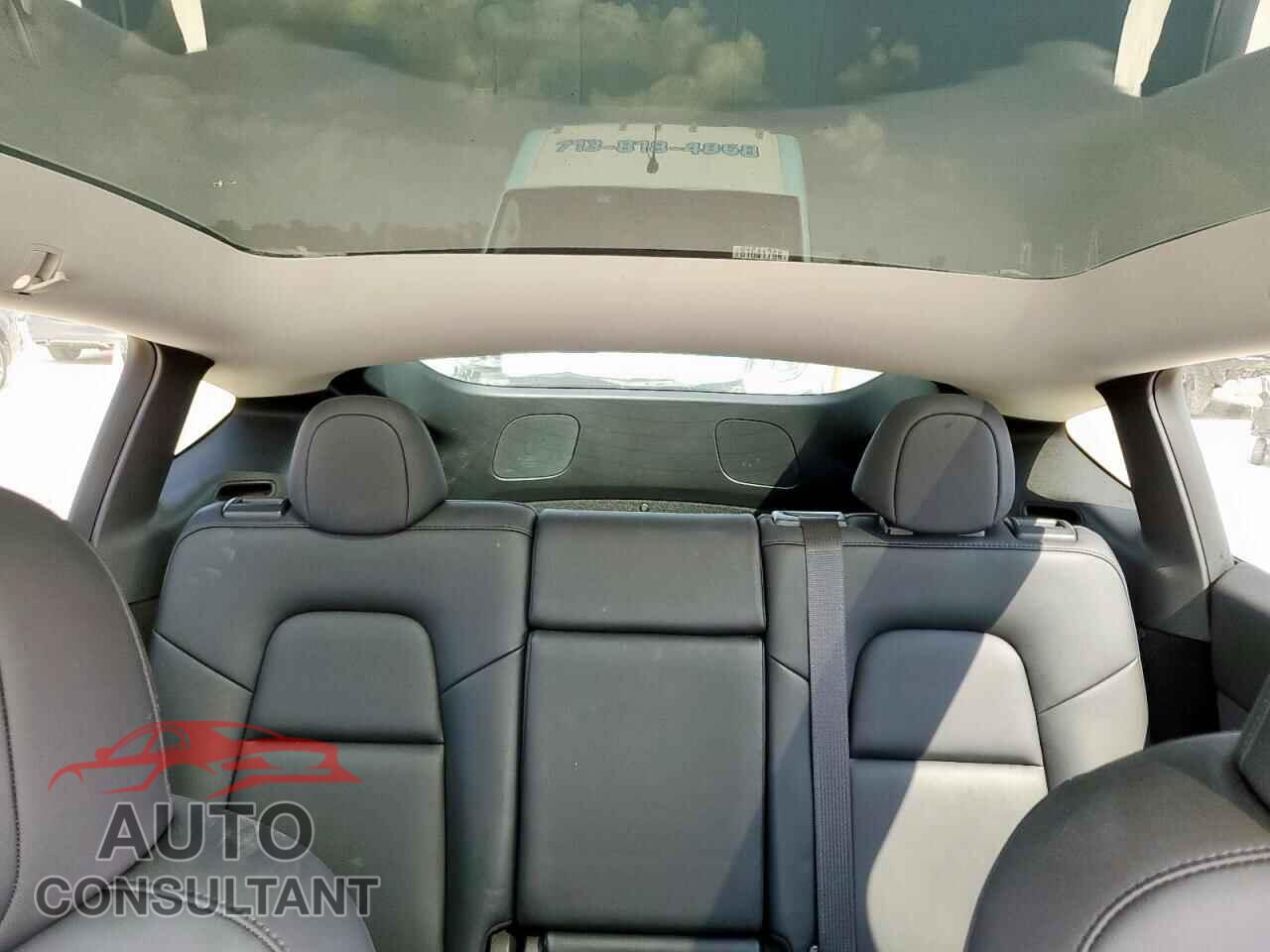 TESLA MODEL Y 2022 - 7SAYGDEE9NA019357