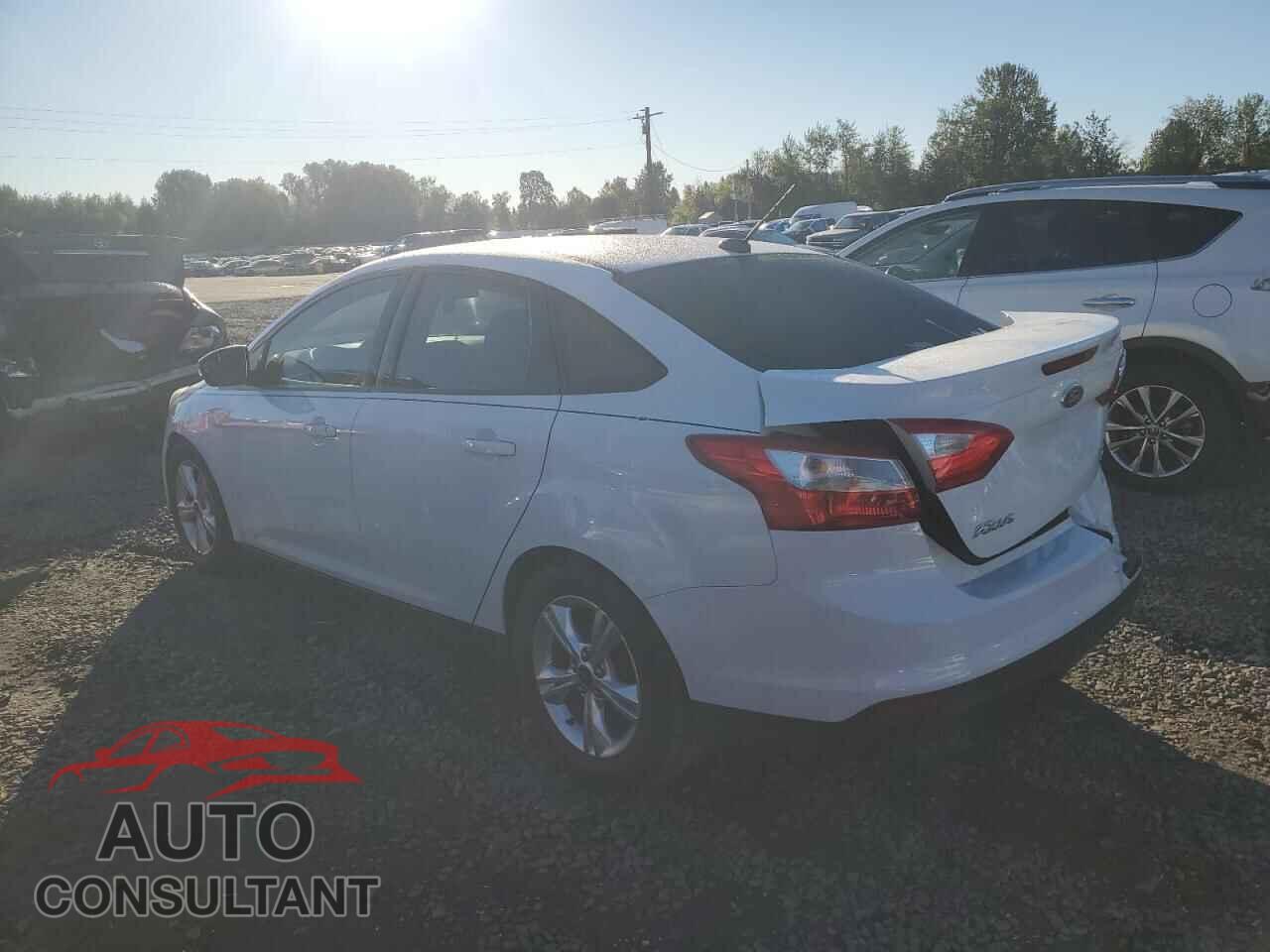 FORD FOCUS 2014 - 1FADP3F26EL337145