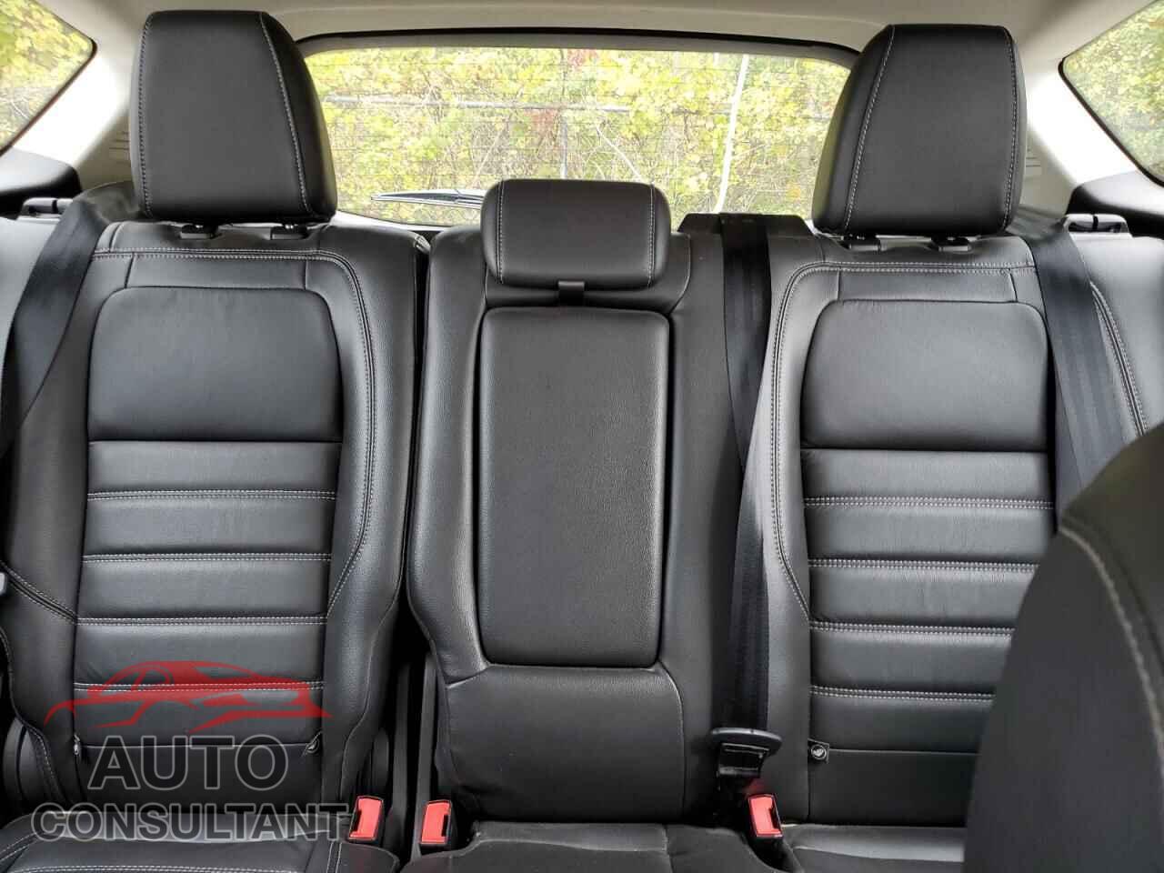 FORD CMAX 2017 - 1FADP5DU8HL111175