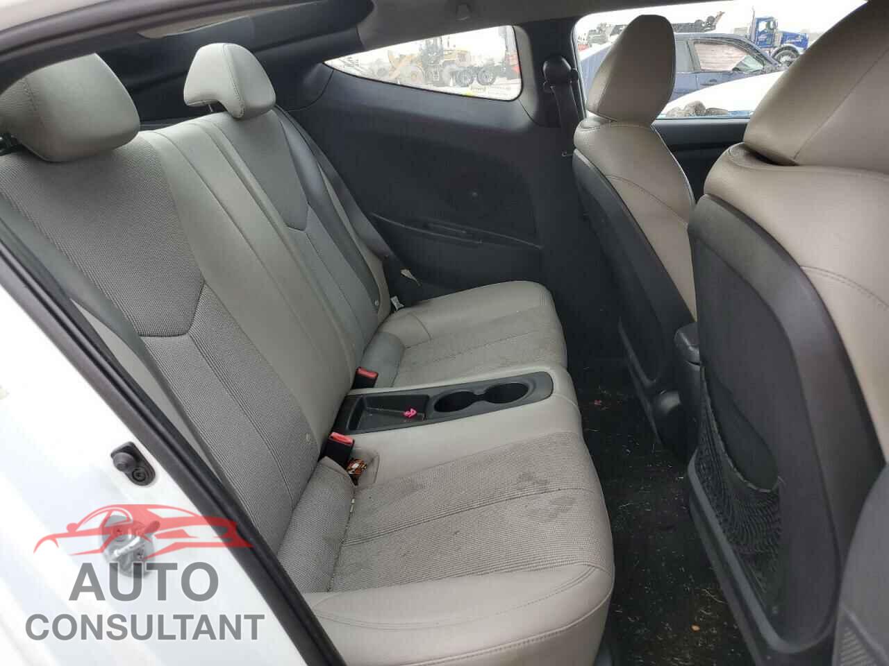 HYUNDAI VELOSTER 2012 - KMHTC6AD6CU076761