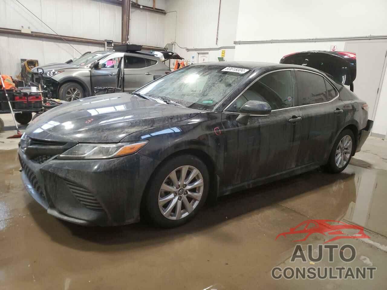TOYOTA CAMRY 2018 - 4T1B11HKXJU528684