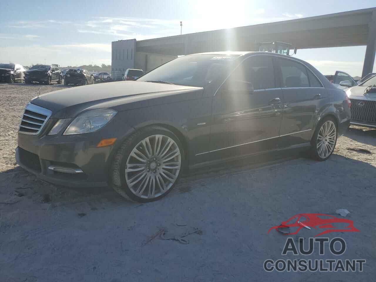 MERCEDES-BENZ E-CLASS 2012 - WDDHF5KB3CA652614