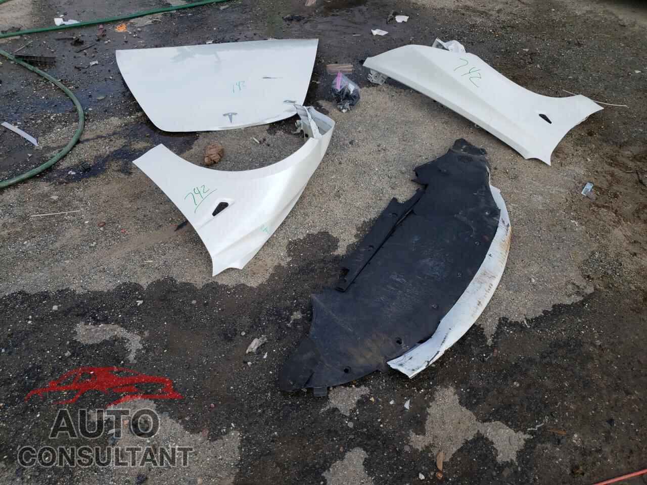 TESLA MODEL 3 2025 - 5YJ3E1EA3SF971858