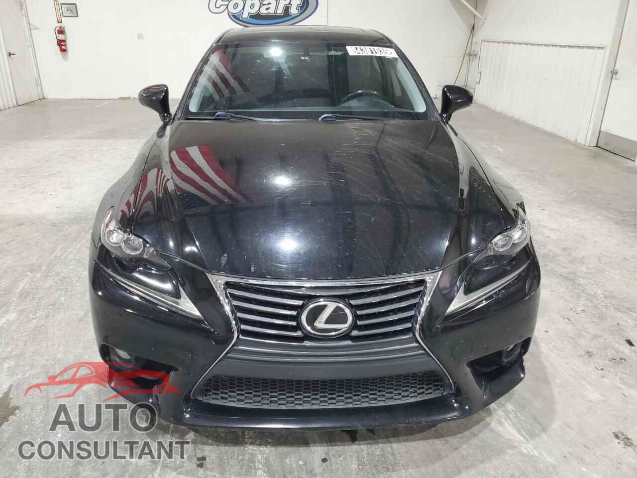 LEXUS IS 2014 - JTHBE1D27E5000646