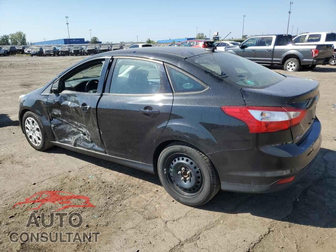 FORD FOCUS 2014 - 1FADP3F29EL214780