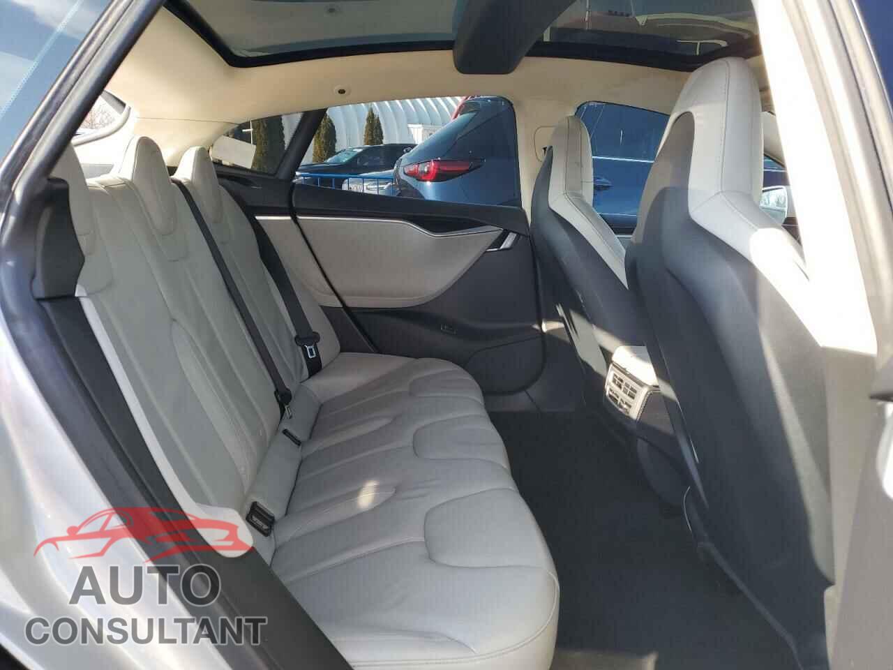 TESLA MODEL S 2013 - 5YJSA1DN9DFP20292