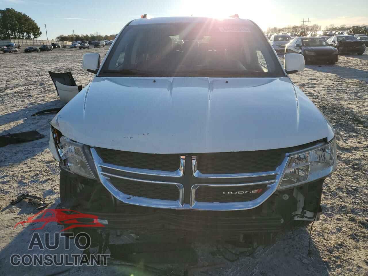 DODGE JOURNEY 2015 - 3C4PDCBB3FT572484
