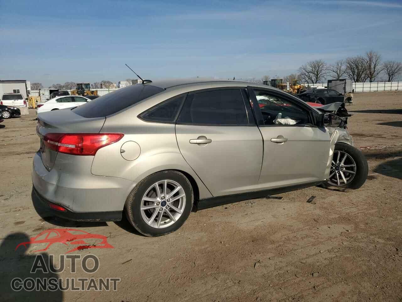 FORD FOCUS 2015 - 1FADP3F26FL343531