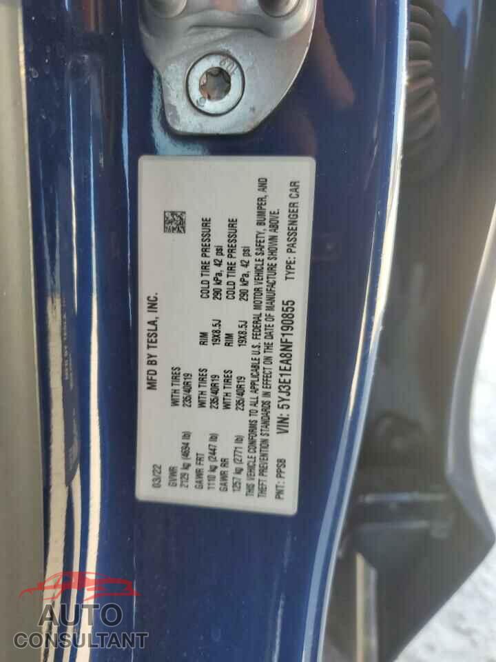 TESLA MODEL 3 2022 - 5YJ3E1EA8NF190855