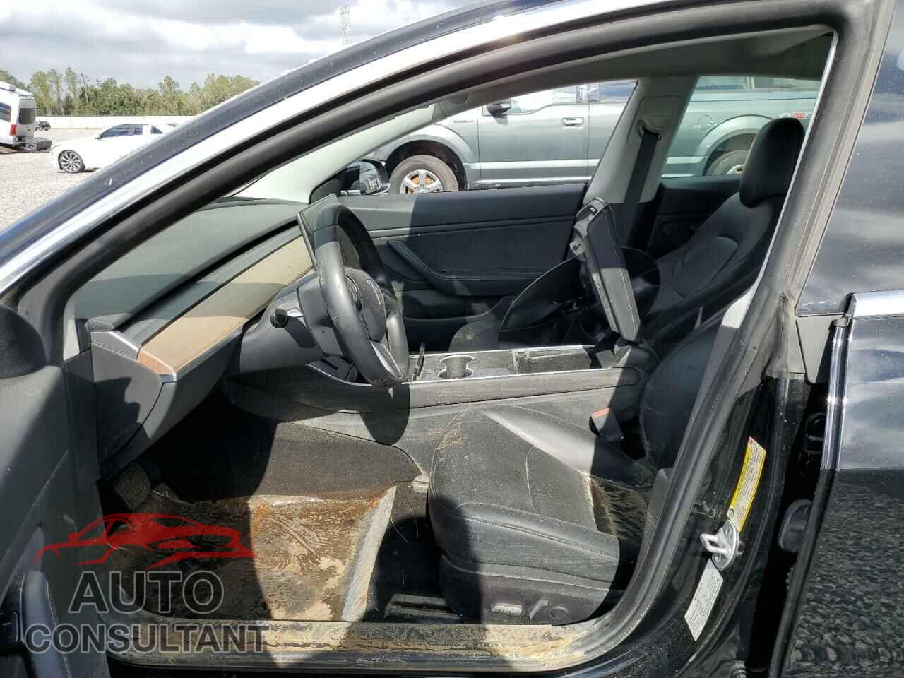TESLA MODEL 3 2019 - 5YJ3E1EA9KF337597