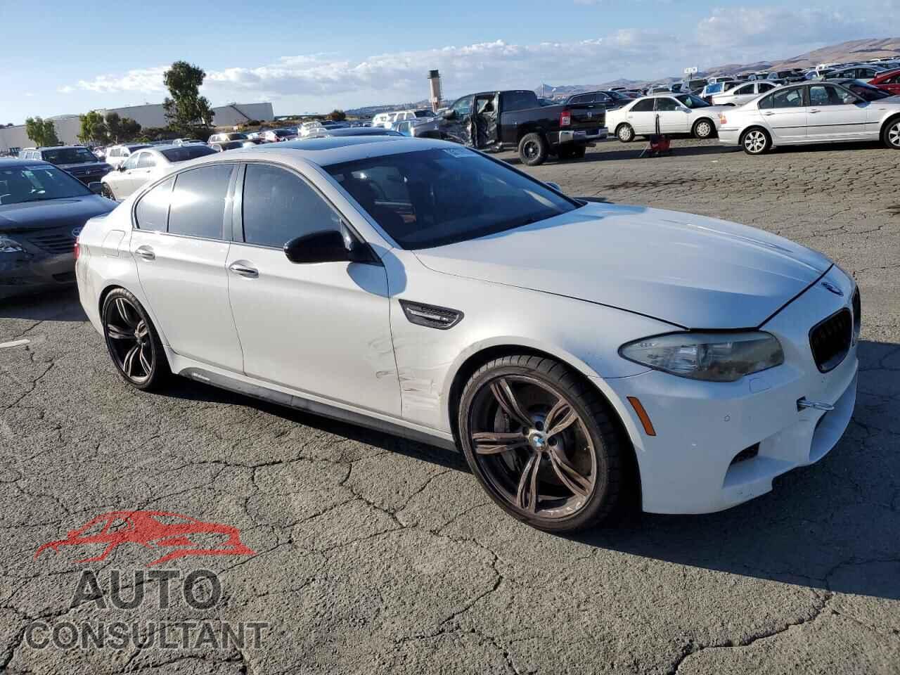 BMW M5 2013 - WBSFV9C51DC772446