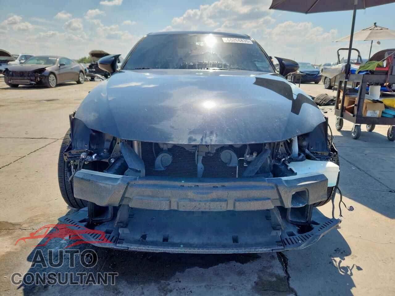 LEXUS IS 2015 - JTHBE1D28F5021085
