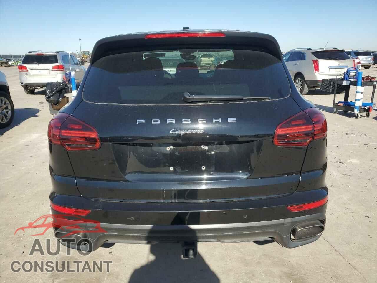 PORSCHE CAYENNE 2016 - WP1AA2A20GLA02125