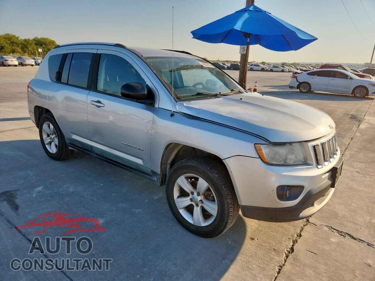 JEEP COMPASS 2011 - 1J4NF1FB5BD271774