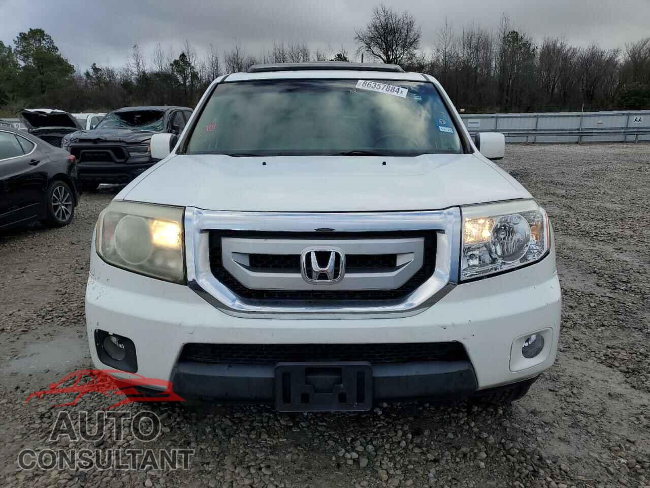 HONDA PILOT 2011 - 5FNYF3H73BB032174