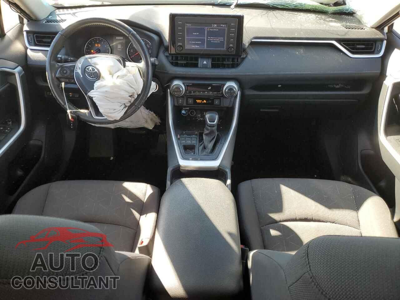 TOYOTA RAV4 2019 - JTMP1RFV2KD020426