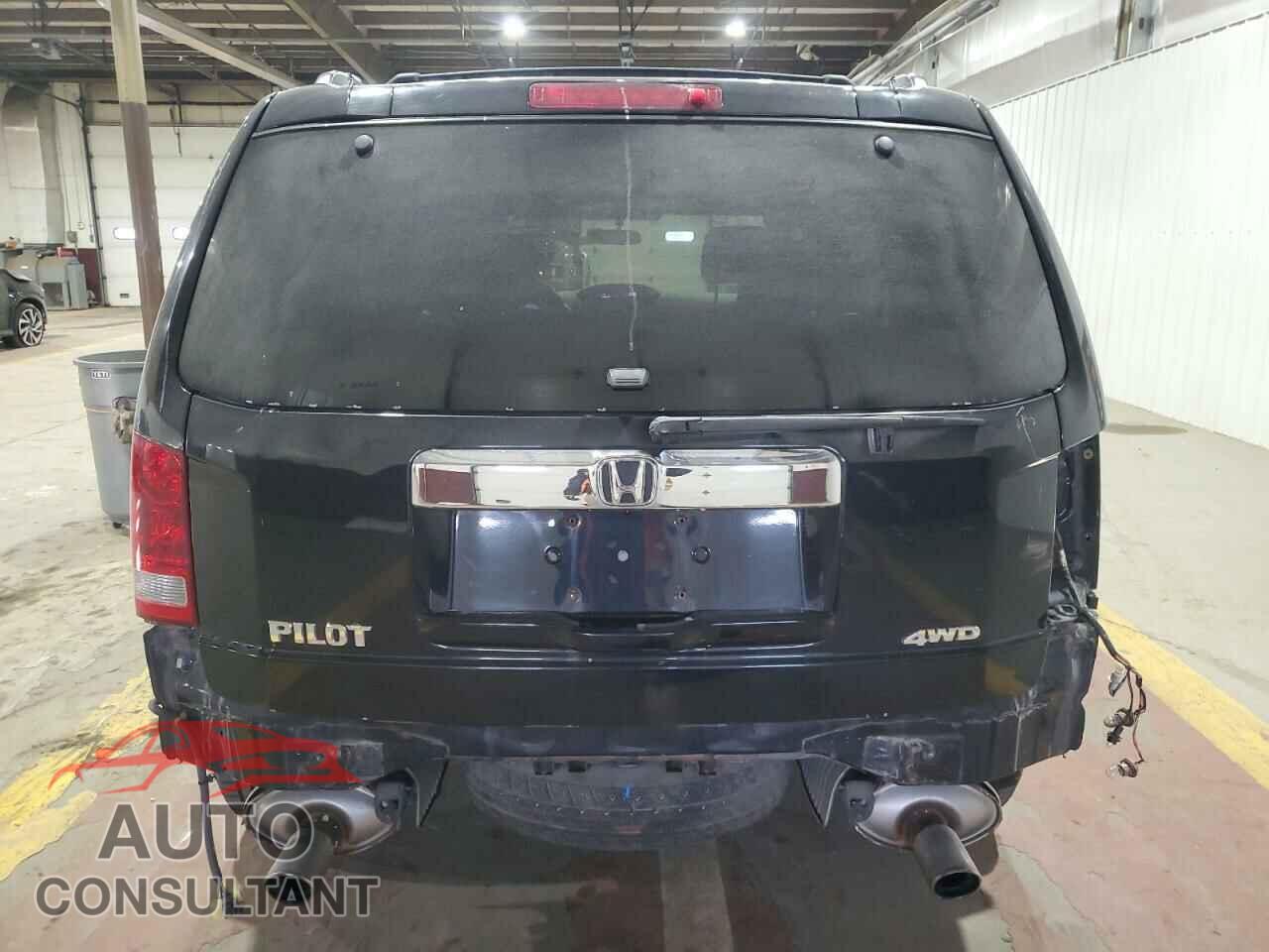 HONDA PILOT 2013 - 5FNYF4H40DB036200