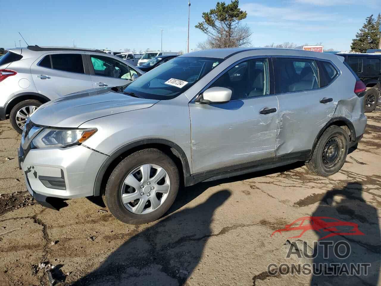 NISSAN ROGUE 2017 - KNMAT2MV6HP510367