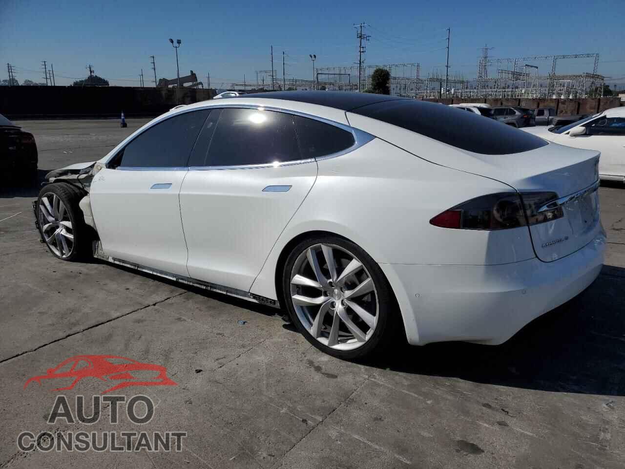 TESLA MODEL S 2018 - 5YJSA1E25JF259205