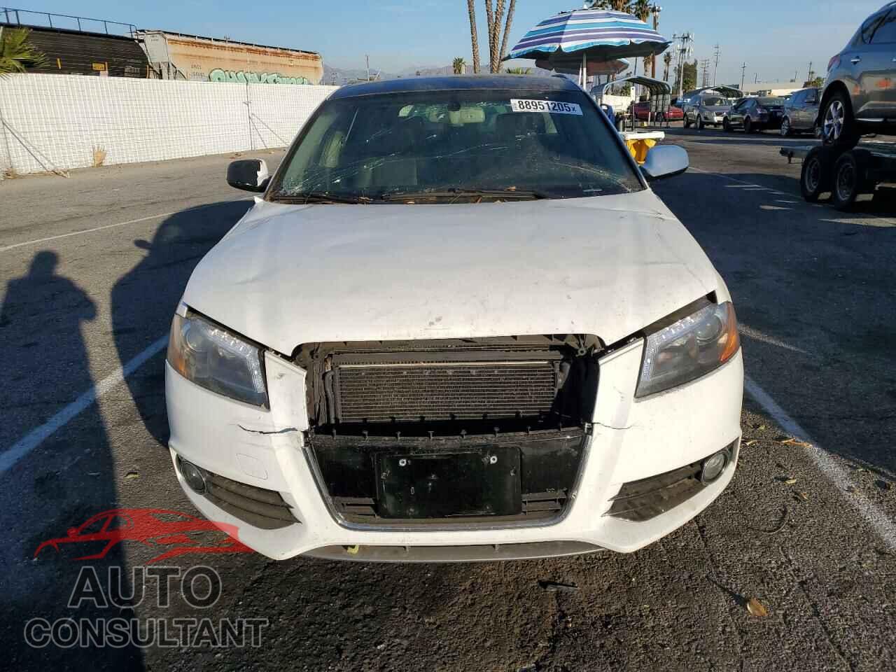 AUDI A3 2013 - WAUMFAFM6DA030505