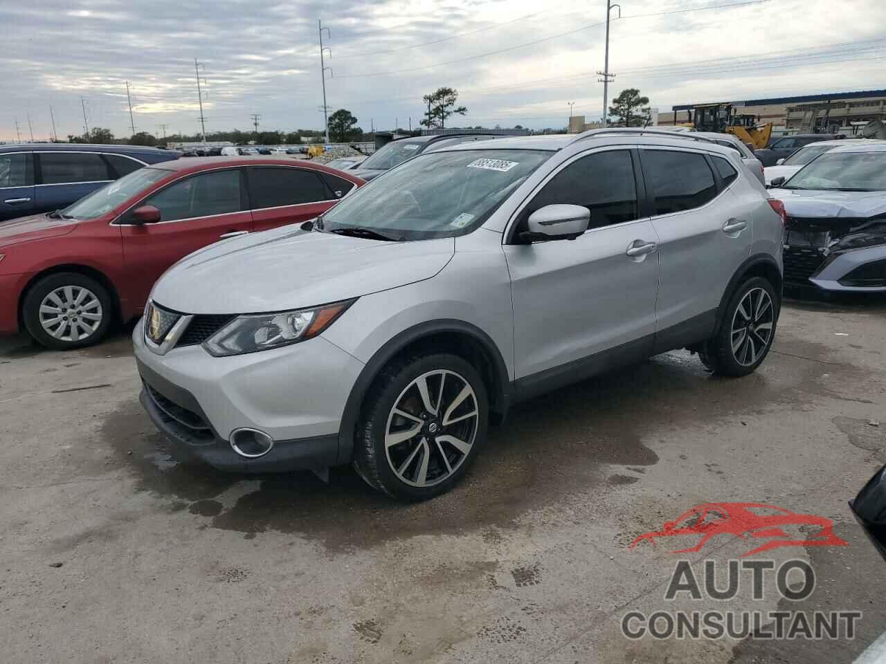 NISSAN ROGUE 2018 - JN1BJ1CPXJW184336