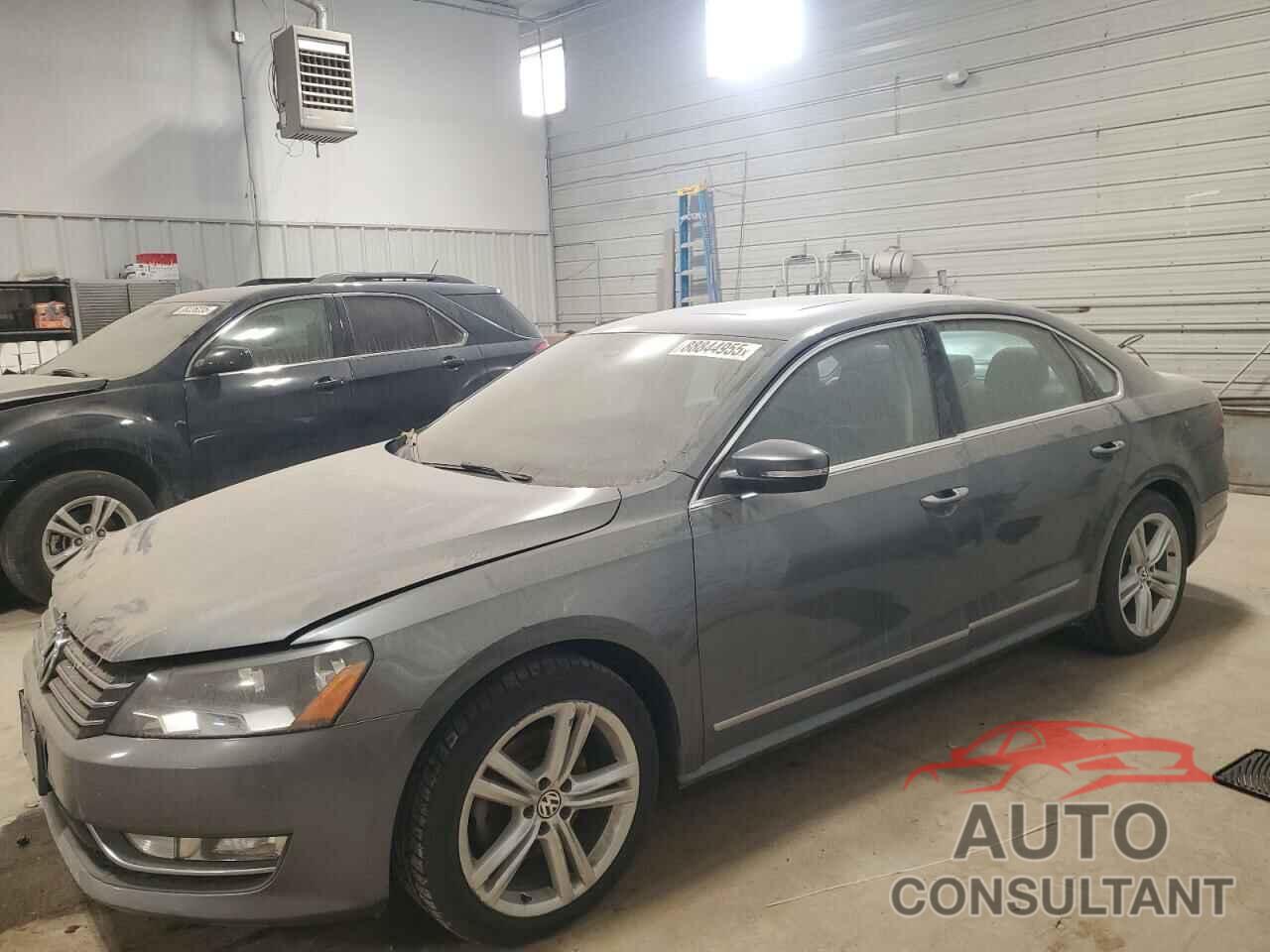 VOLKSWAGEN PASSAT 2014 - 1VWCN7A32EC016820