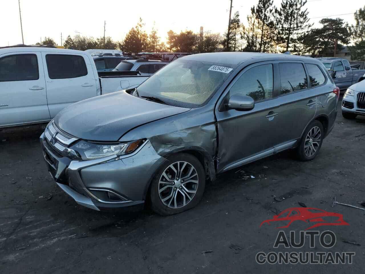 MITSUBISHI OUTLANDER 2018 - JA4AD3A3XJZ042038