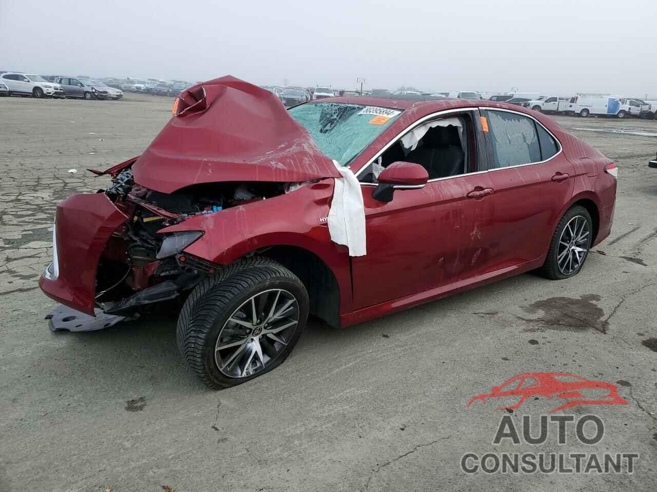 TOYOTA CAMRY 2021 - 4T1F31AK2MU560054