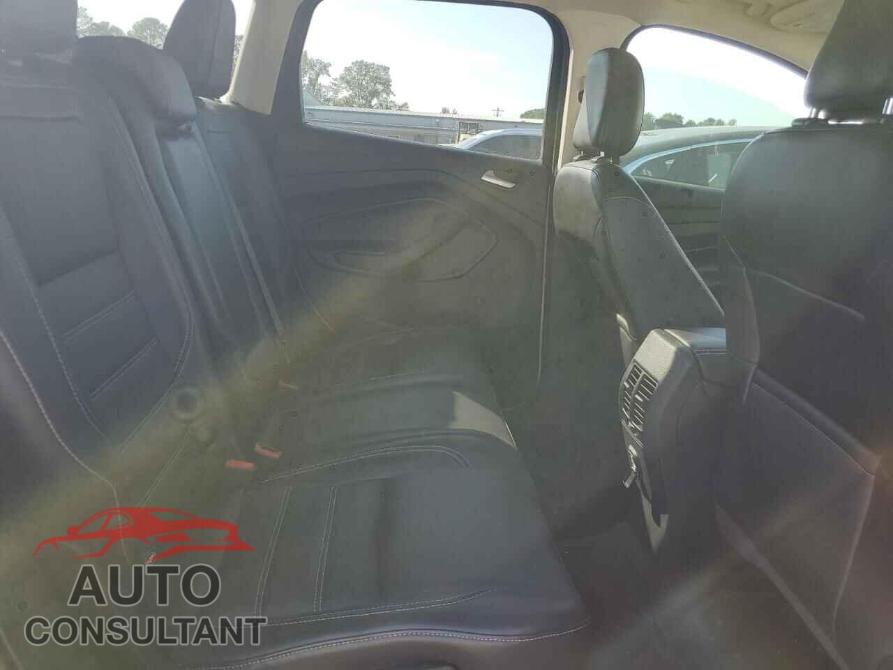 FORD ESCAPE 2018 - 1FMCU0HD4JUD25894