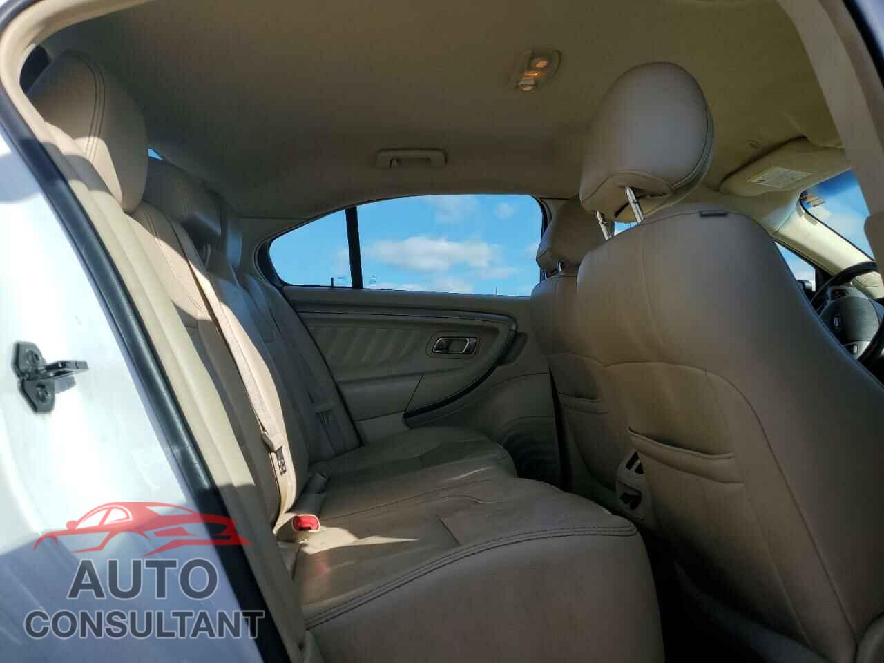 FORD TAURUS 2013 - 1FAHP2E89DG156498