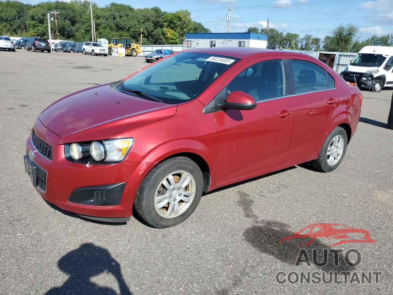 CHEVROLET SONIC 2014 - 1G1JC5SB5E4159791