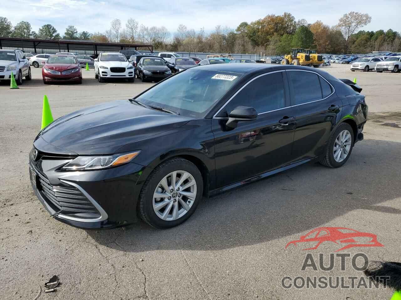 TOYOTA CAMRY 2021 - 4T1C11AK6MU573902