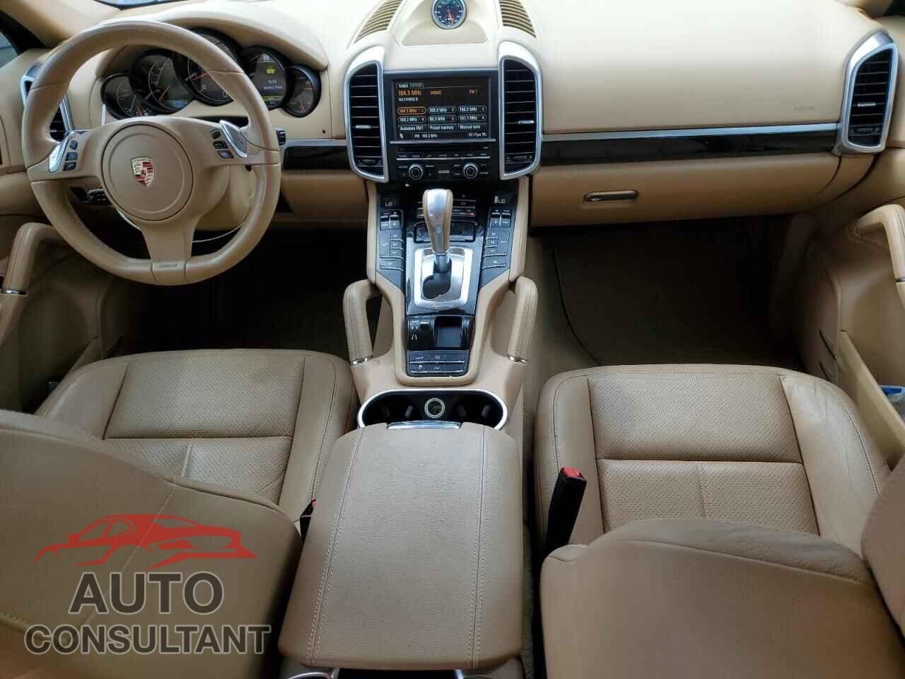 PORSCHE CAYENNE 2012 - WP1AA2A25CLA10649