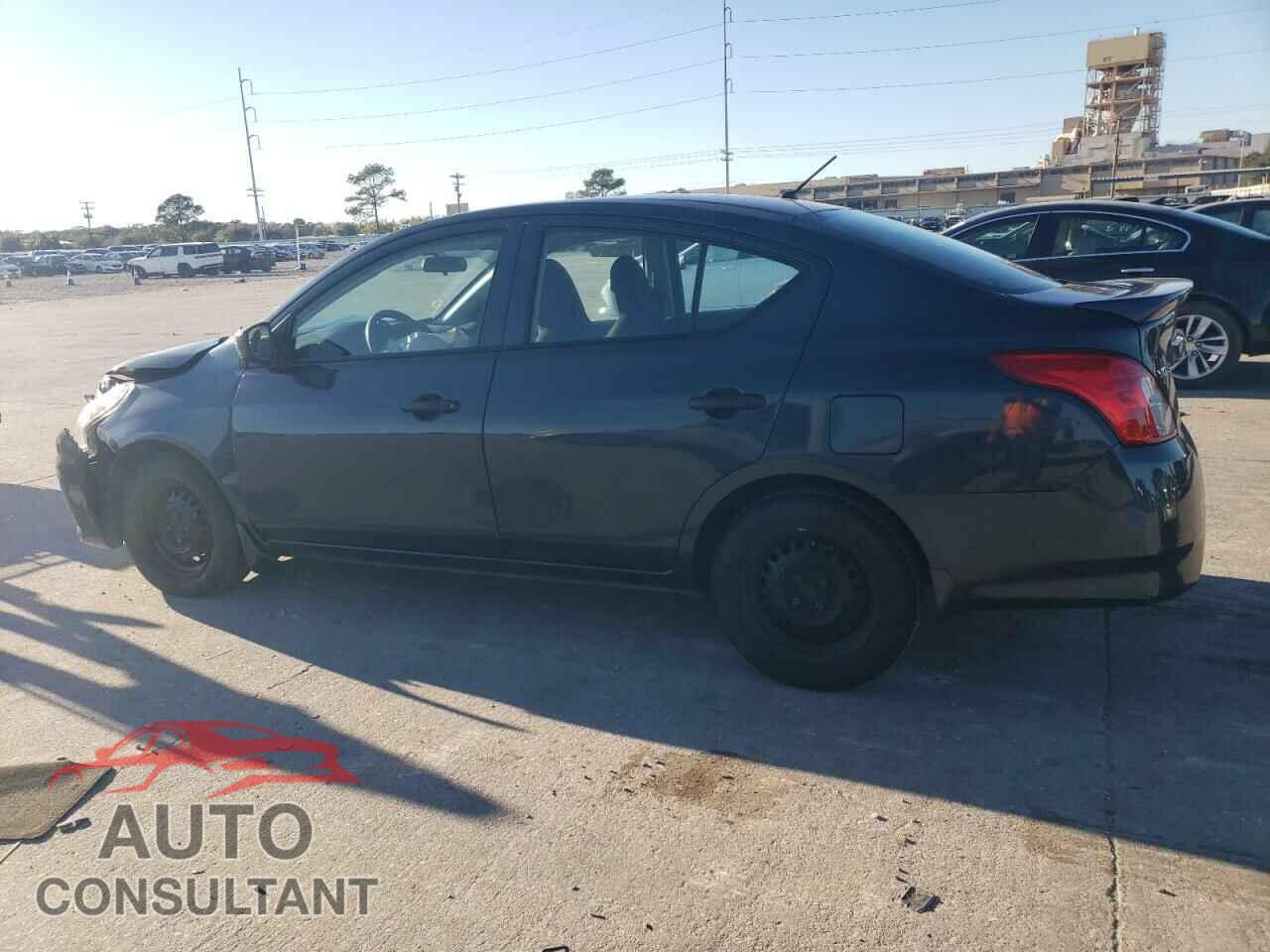 NISSAN VERSA 2017 - 3N1CN7AP1HL866178