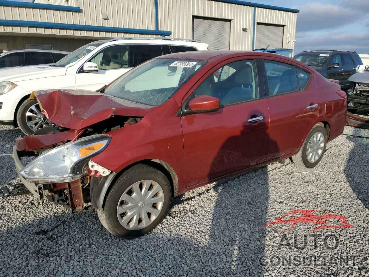 NISSAN VERSA 2018 - 3N1CN7APXJL880005