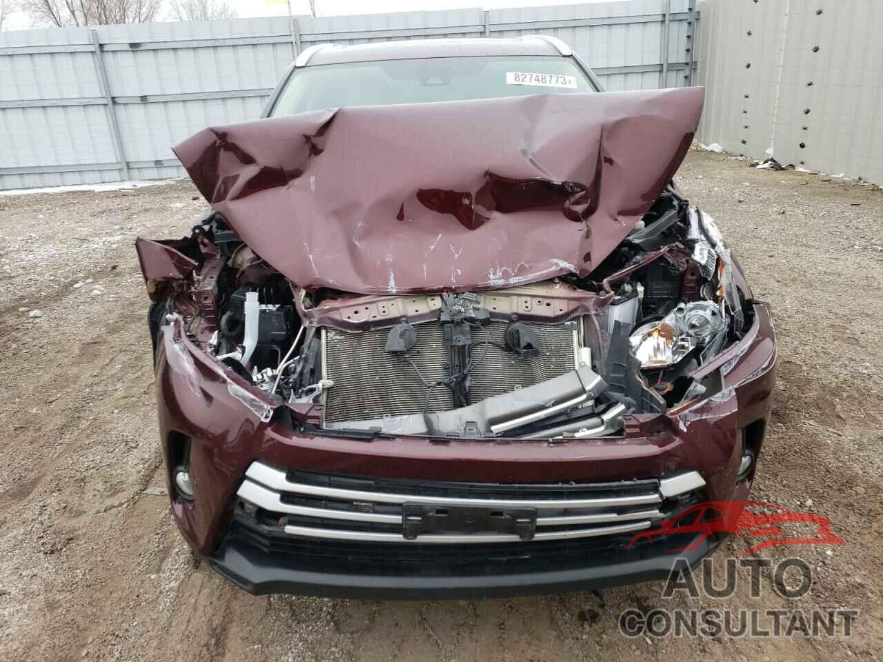 TOYOTA HIGHLANDER 2019 - 5TDJZRFH3KS716886