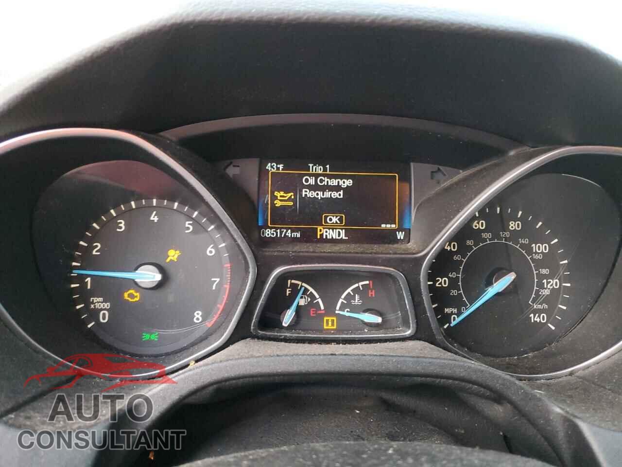 FORD FOCUS 2017 - 1FADP3F22HL328365