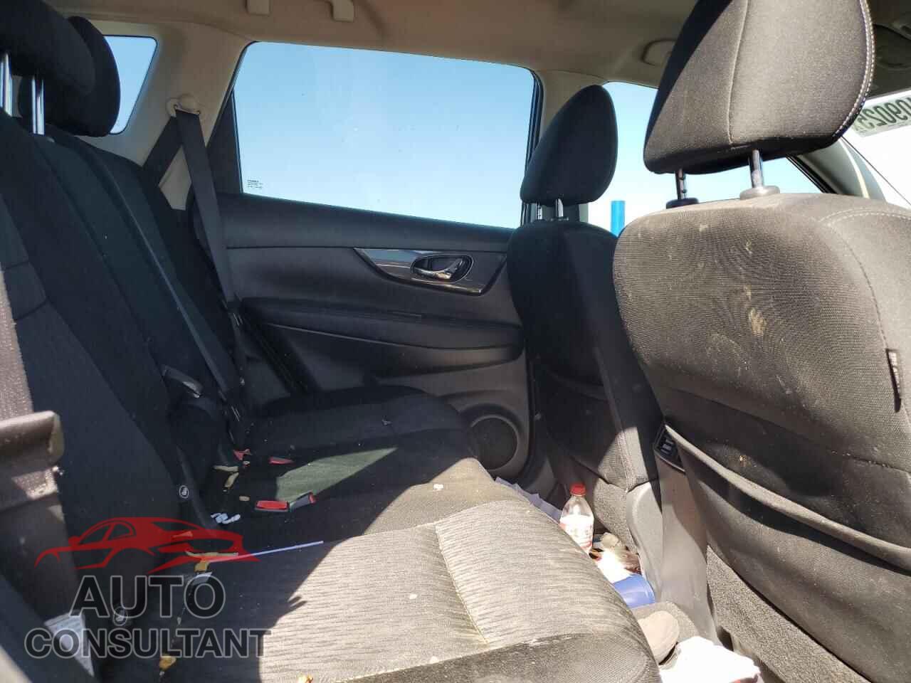NISSAN ROGUE 2017 - KNMAT2MT2HP602963